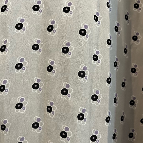Loft blouse. Size medium. Gray with black and purple bubble print. - Picture 3 of 4